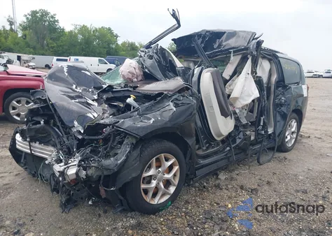 2017 Chrysler Pacifica Touring-L Plus z USA, uszkodzony, nr VIN 2C4RC1EG0HR752728